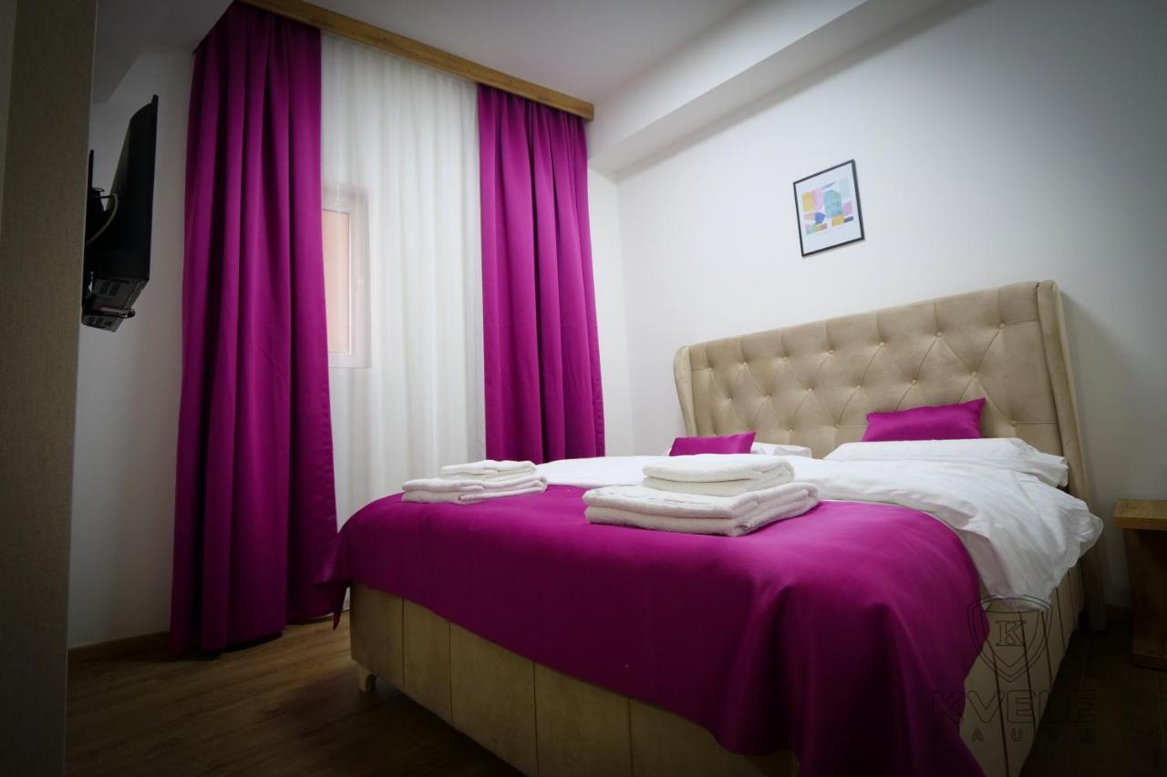 Motel Kvele โนวีปาซาร์ ภายนอก รูปภาพ