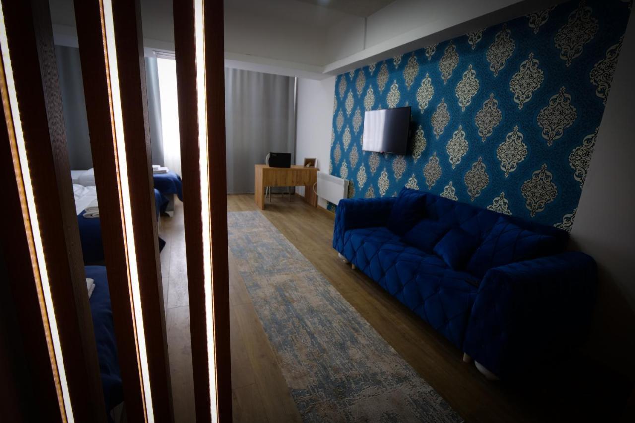 Motel Kvele โนวีปาซาร์ ภายนอก รูปภาพ