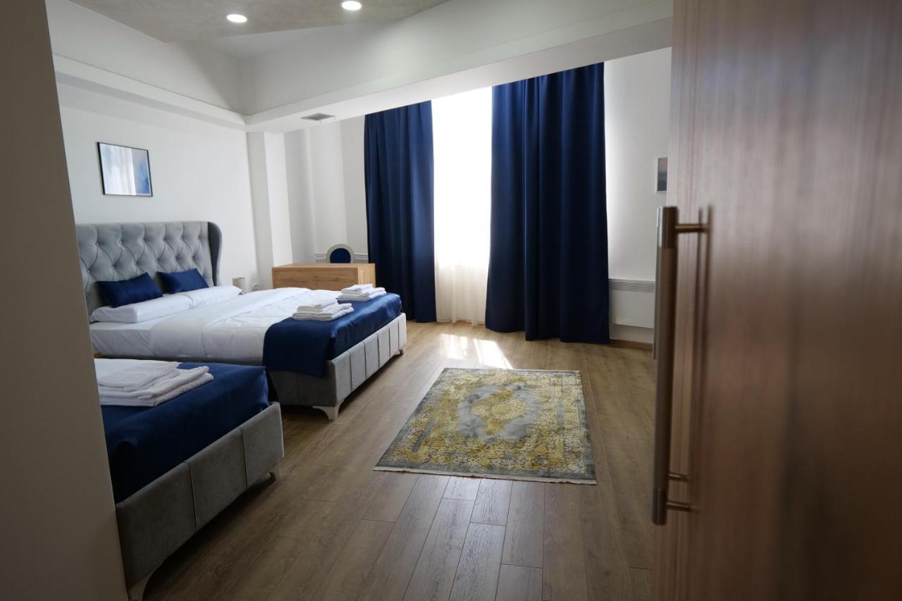 Motel Kvele โนวีปาซาร์ ภายนอก รูปภาพ