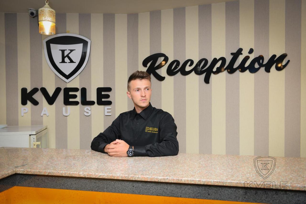 Motel Kvele โนวีปาซาร์ ภายนอก รูปภาพ