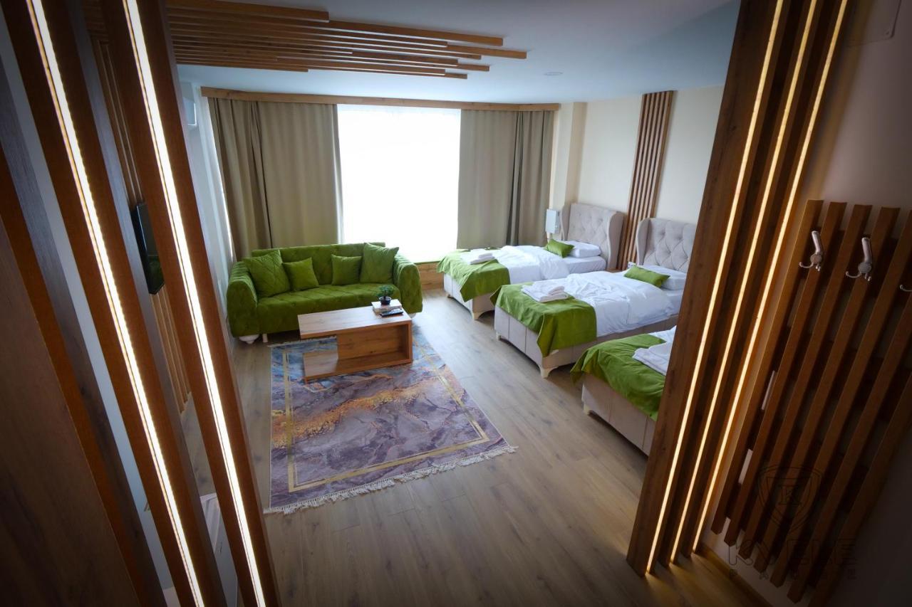 Motel Kvele โนวีปาซาร์ ภายนอก รูปภาพ